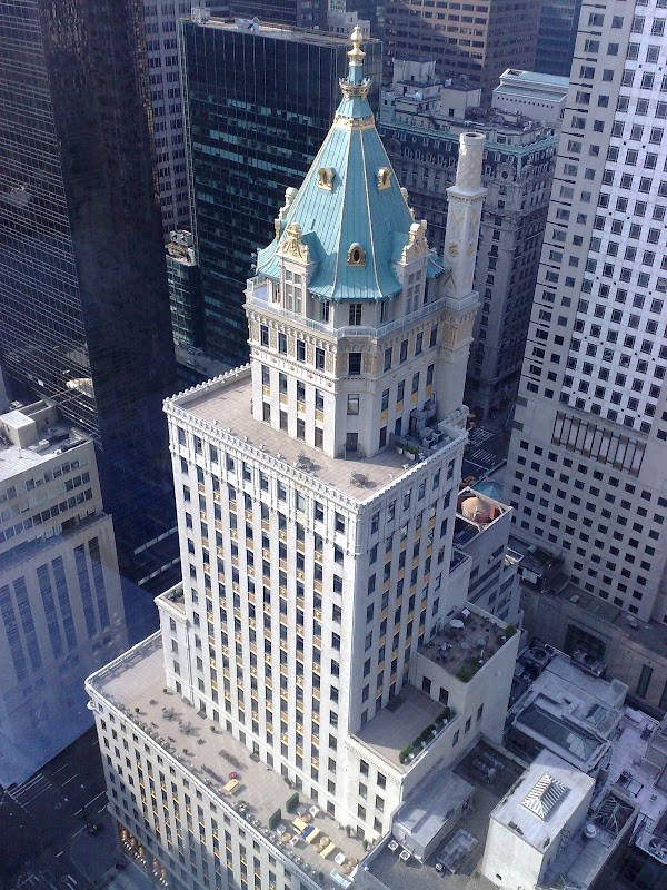 The Crown Building 4