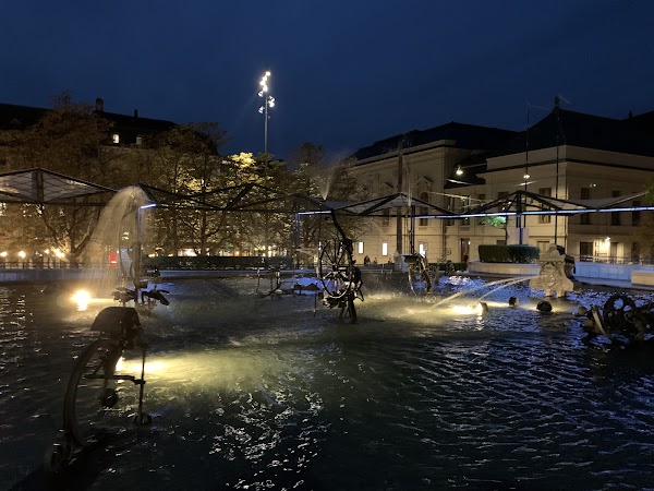 Tinguely Fountain 3