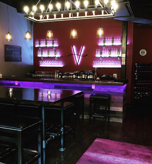 VINIA Wine & Kitchen 1