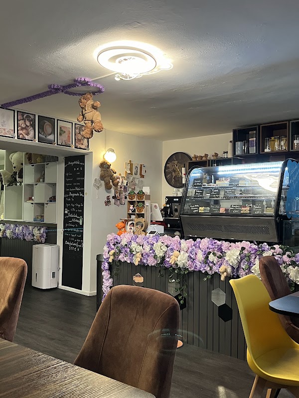 Sweet Teddy Café & Beauty