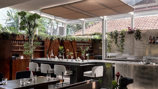 Brie Restaurant & Cheesery | Italian Season