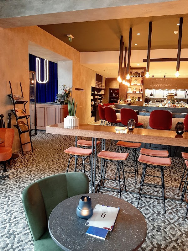 U Eat & Sleep Antwerp 3