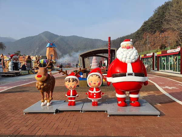 Buncheon Santa Village 5