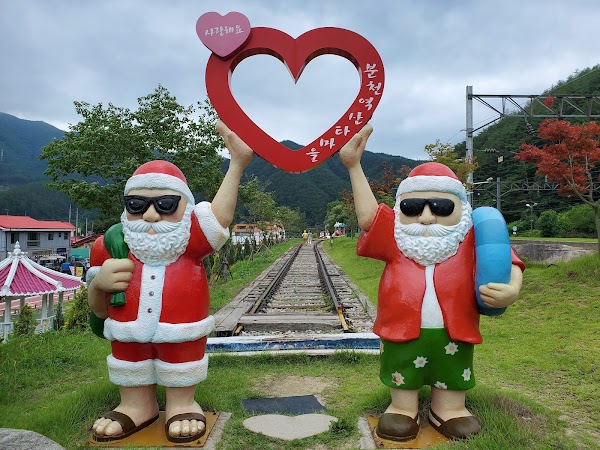 Buncheon Santa Village 4