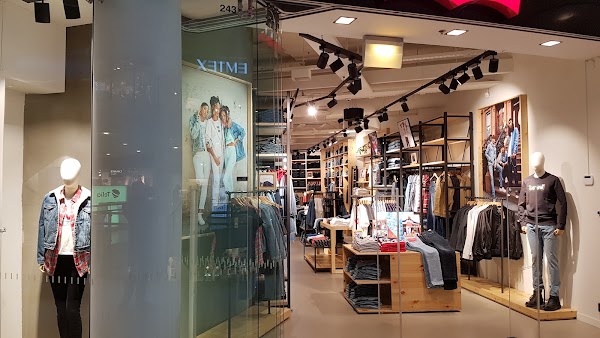 Levi's Store, Kamppi​ 1