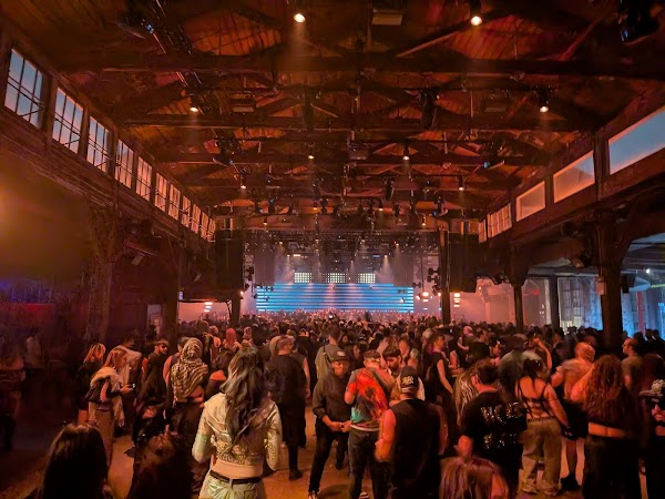 Knockdown Center 3