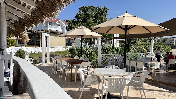 Waterfront Playa Alicia Restaurant 2