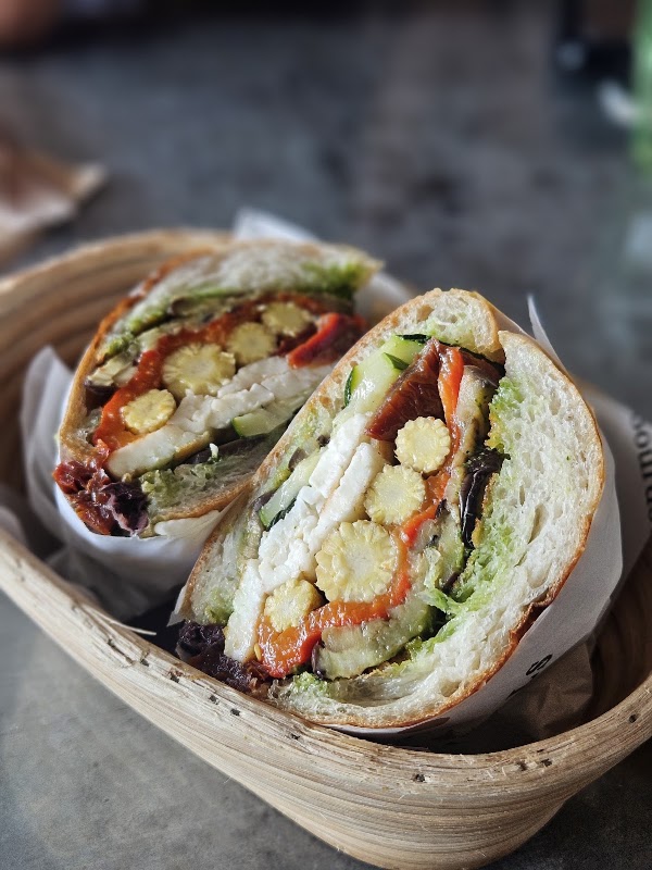 O'Mills Bakery & Bistro 5