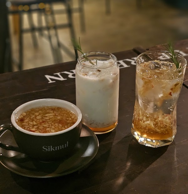 Ikseondong Cafe & Bar SIKMUL Coffee 4