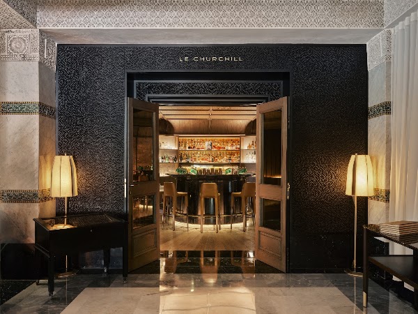 Churchill Bar 1