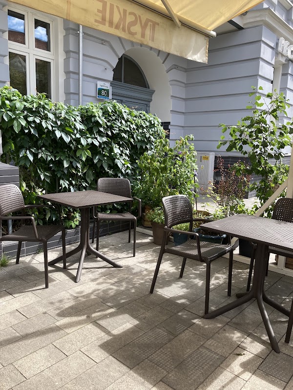 Cafe-Bar