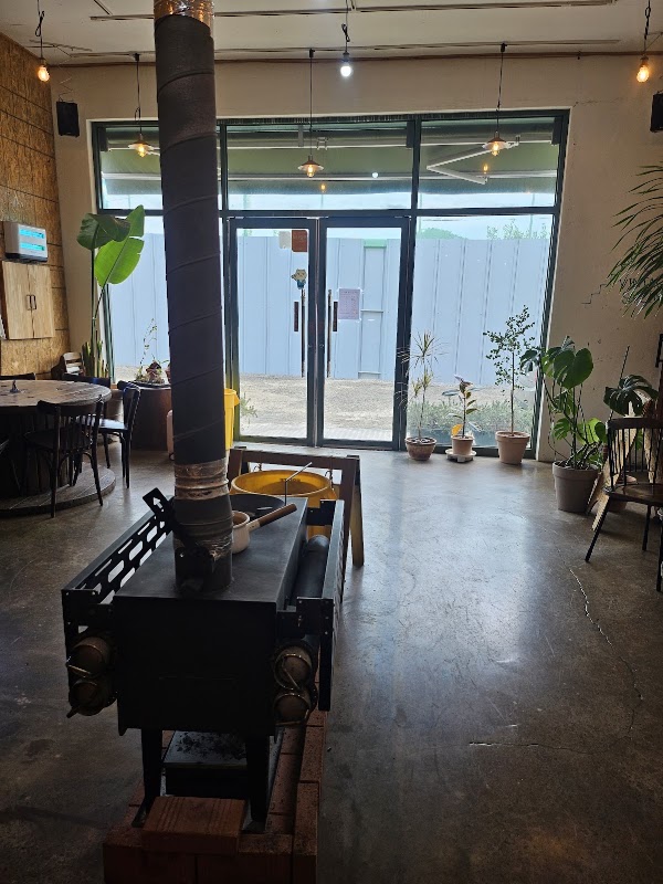 Sailing Cafe 2