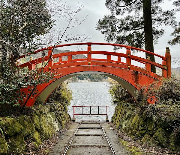 Peace Torii 4
