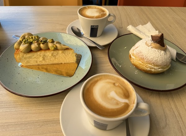 Tiramisù Pastisseria i Gelateria Italiana 2