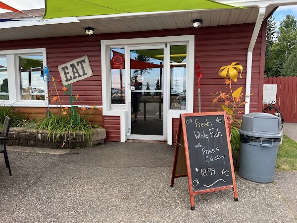 The Voyageurs' General Store and Apple Fritter Fryhouse