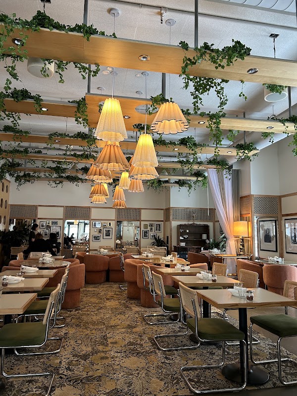 Cafe ZUZU Pizzeria 4