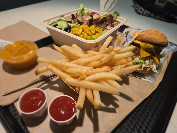 Habit Burger & Grill 4