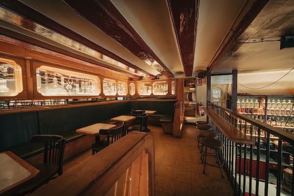Dr. Stravinsky cocktail bar