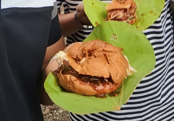 Vicky Kashyap's Dwarka Bun Tikki 1