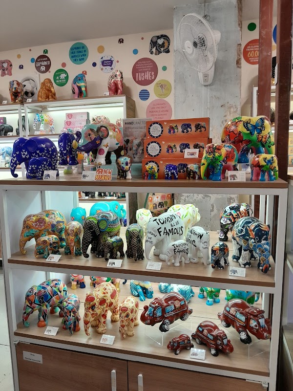 Elephant Parade Talad Noi 2