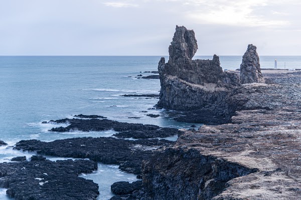 Lóndrangar
