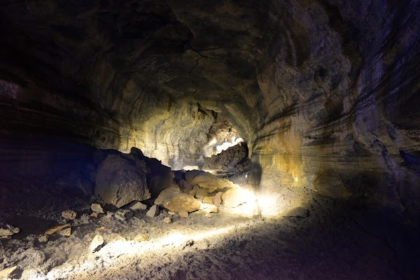Ape Cave 4
