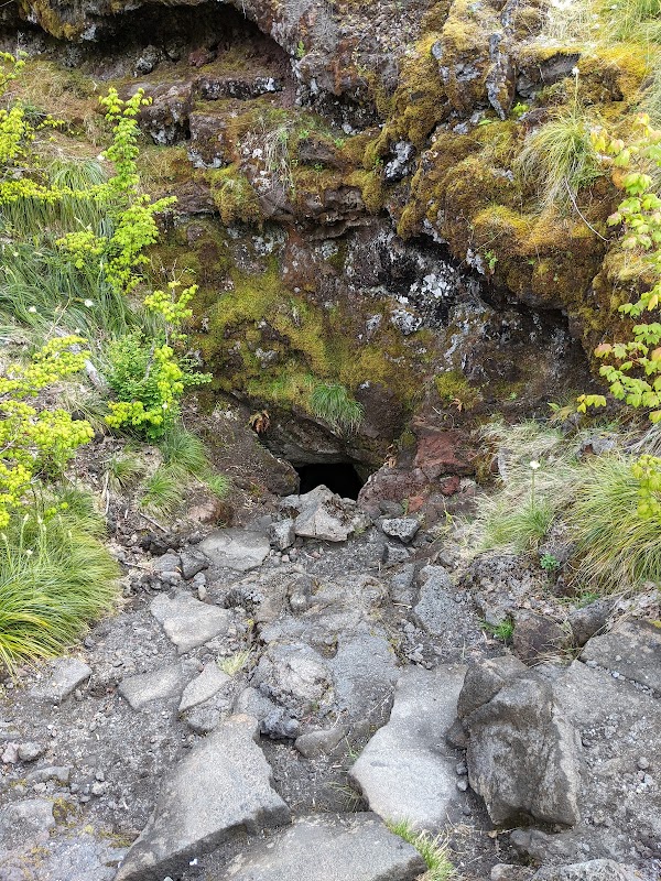 Ape Cave 2