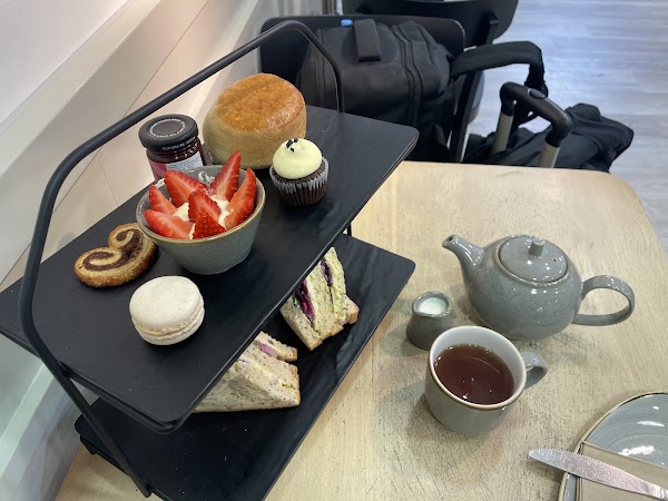 M&S Cafe 4