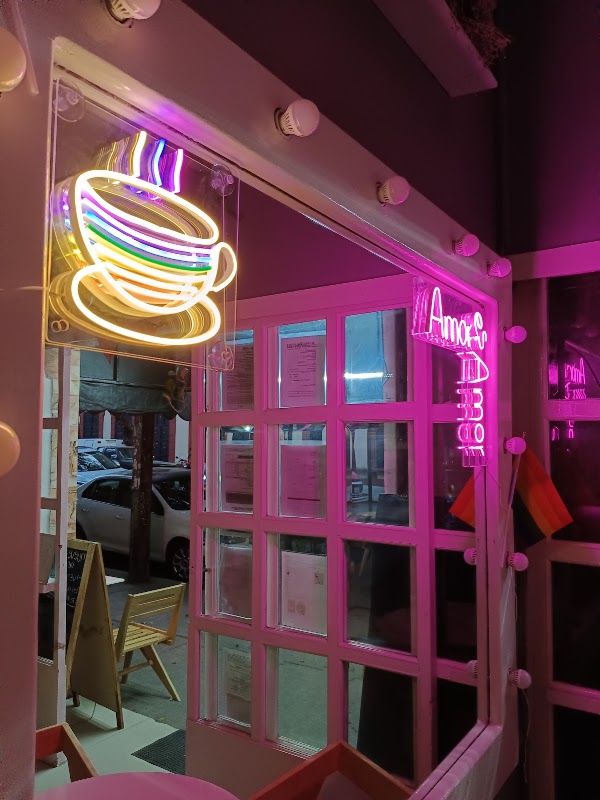 Nuevecinco Café