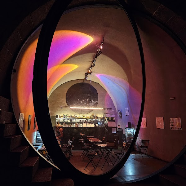 (A)void cafe 3