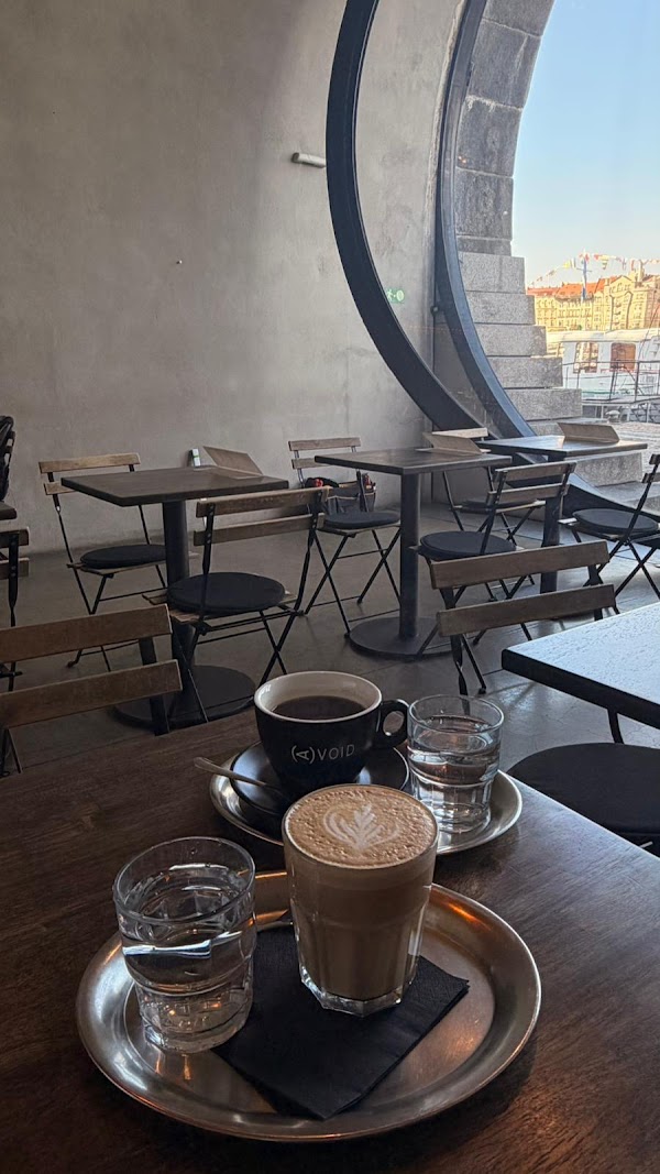(A)void cafe 2