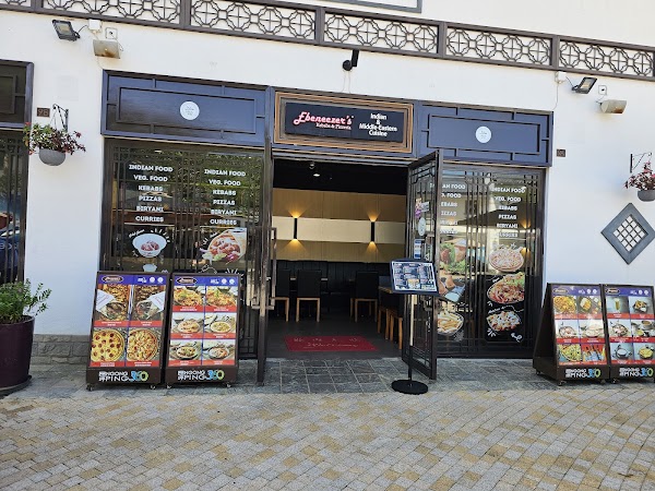 Ebeneezer's Kebabs & Pizzeria (Ngong Ping)