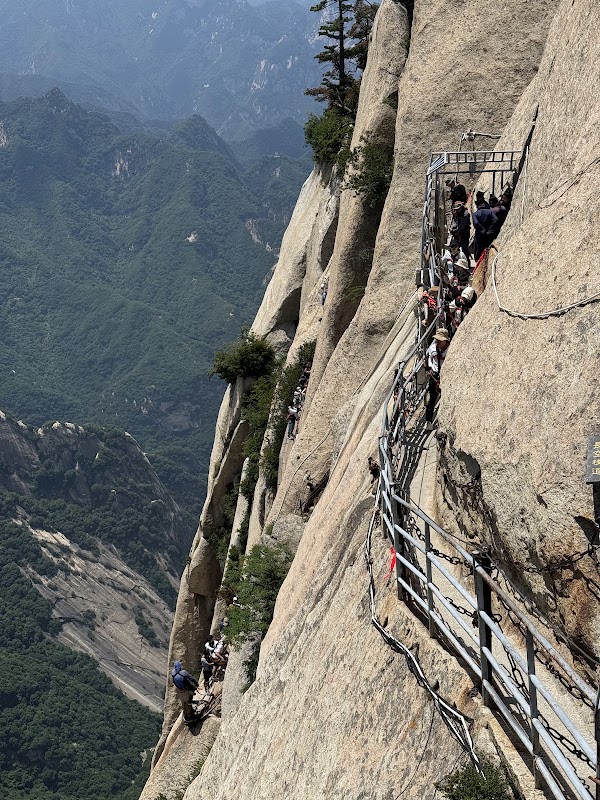 Huashan Mountain 3