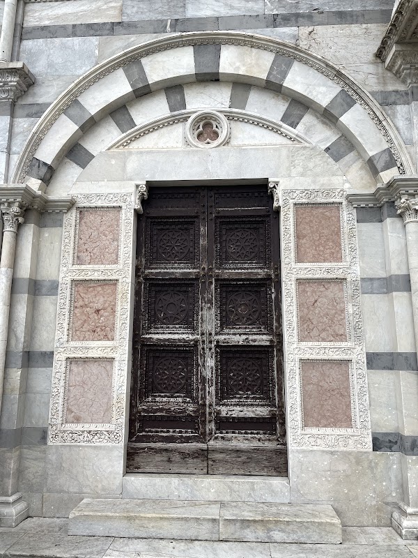 Chiesa di Santa Maria della Spina 2