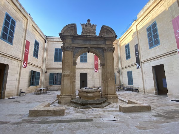 MUZA - Museum of Fine Arts 3