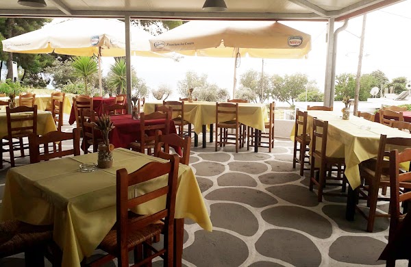 Manolis Tavern 1