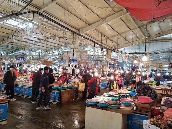Seogwipo a Five-day Interva Village Market 5
