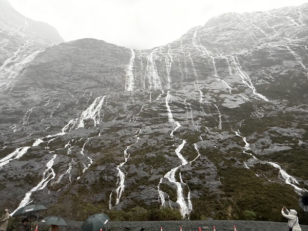 Milford Valley Lookout 4