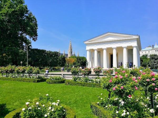 Volksgarten 5