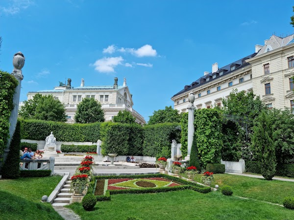 Volksgarten 4