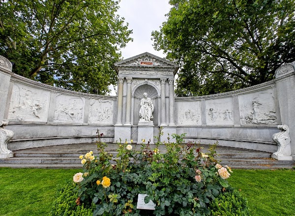 Volksgarten 3