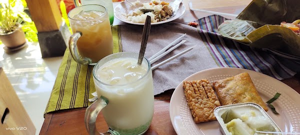 Kedai Makan Mbak Pesta 5