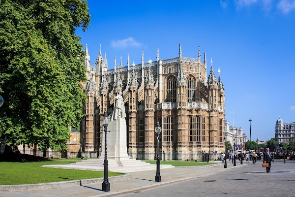 Statue of George V 2