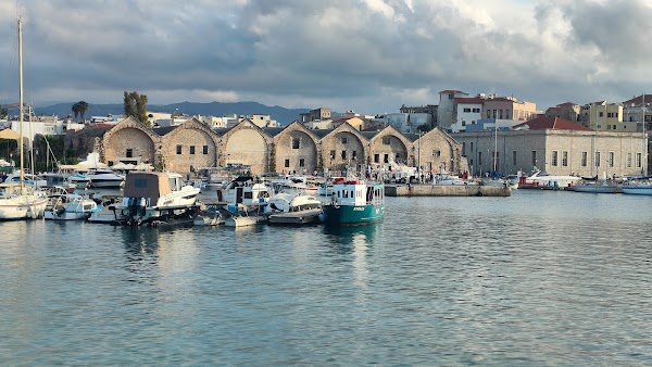 Old Venetian Port of Chania 4