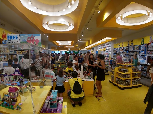 The LEGO® Store Leicester Square 3