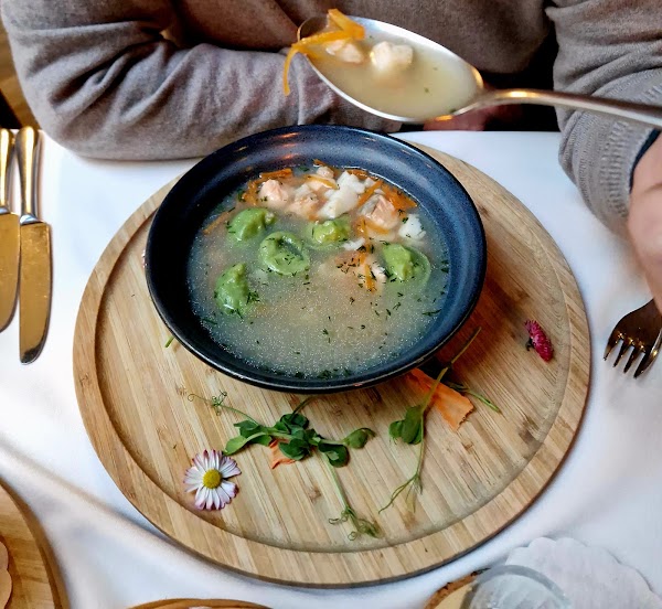 Restaurant "Old Traditions" 3