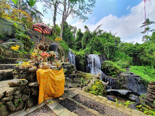 Beji Griya Park Waterfall Temple 5