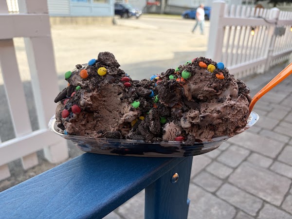 Trails End Ice Cream - Conway Main Street