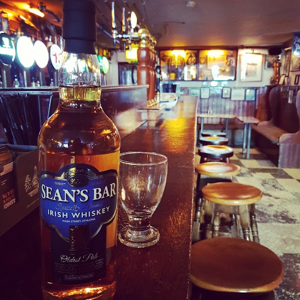 Sean's Bar 5