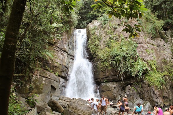 Cascada La Mina